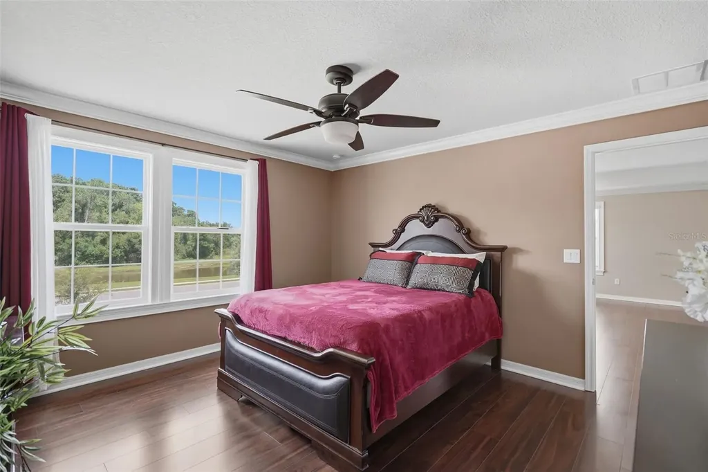 9307 Parisian Court Seffner FL 33584