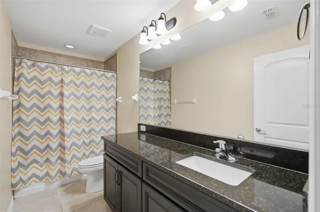 9307 Parisian Court Seffner FL 33584