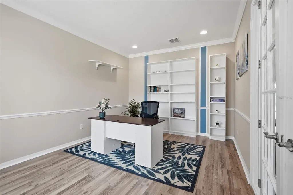 9307 Parisian Court Seffner FL 33584