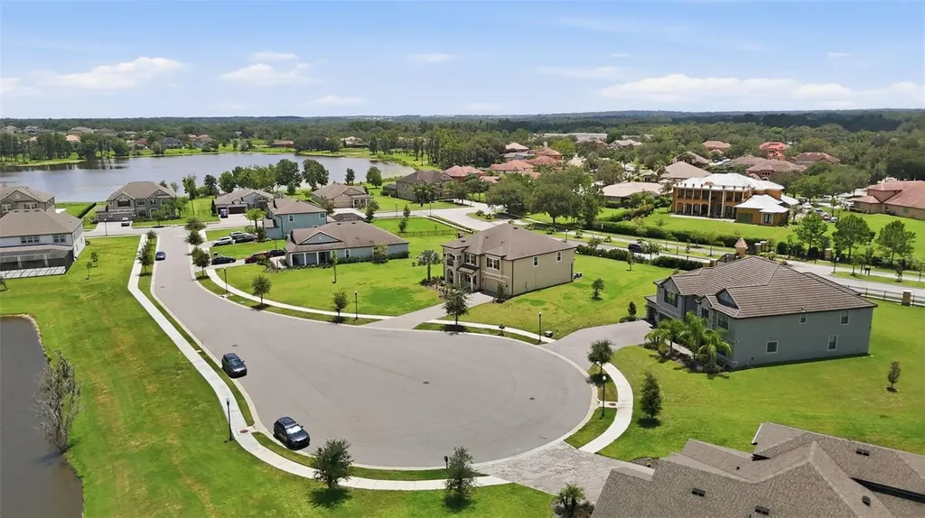 9307 Parisian Court Seffner FL 33584