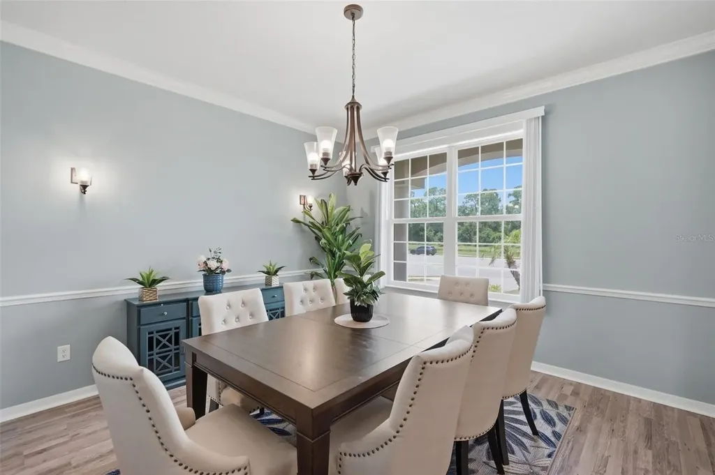 9307 Parisian Court Seffner FL 33584