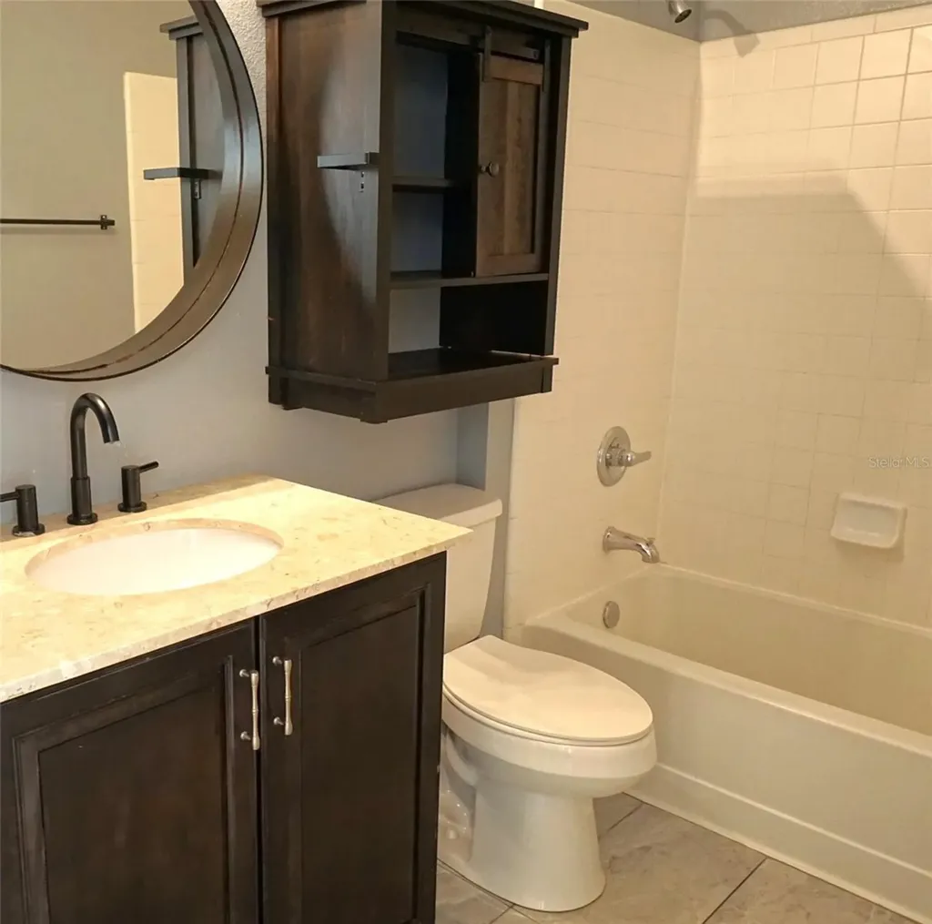 18425 Bridle Club Drive Tampa FL 33647