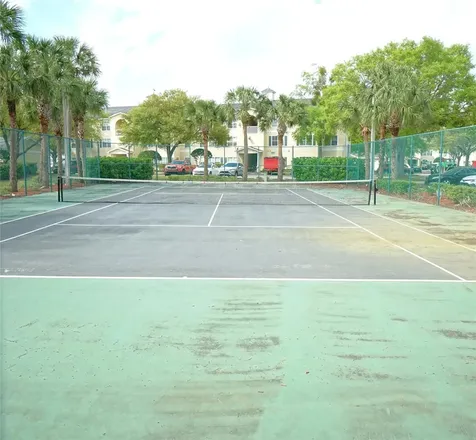 18425 Bridle Club Drive Tampa FL 33647