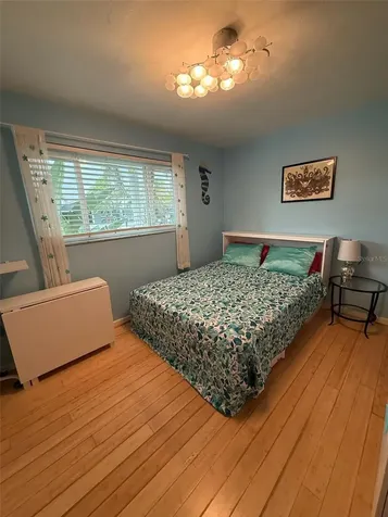 2720 Goldenrod Street Sarasota FL 34239