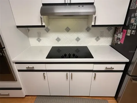 2720 Goldenrod Street Sarasota FL 34239