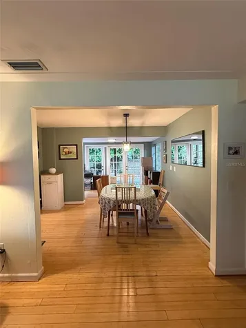 2720 Goldenrod Street Sarasota FL 34239