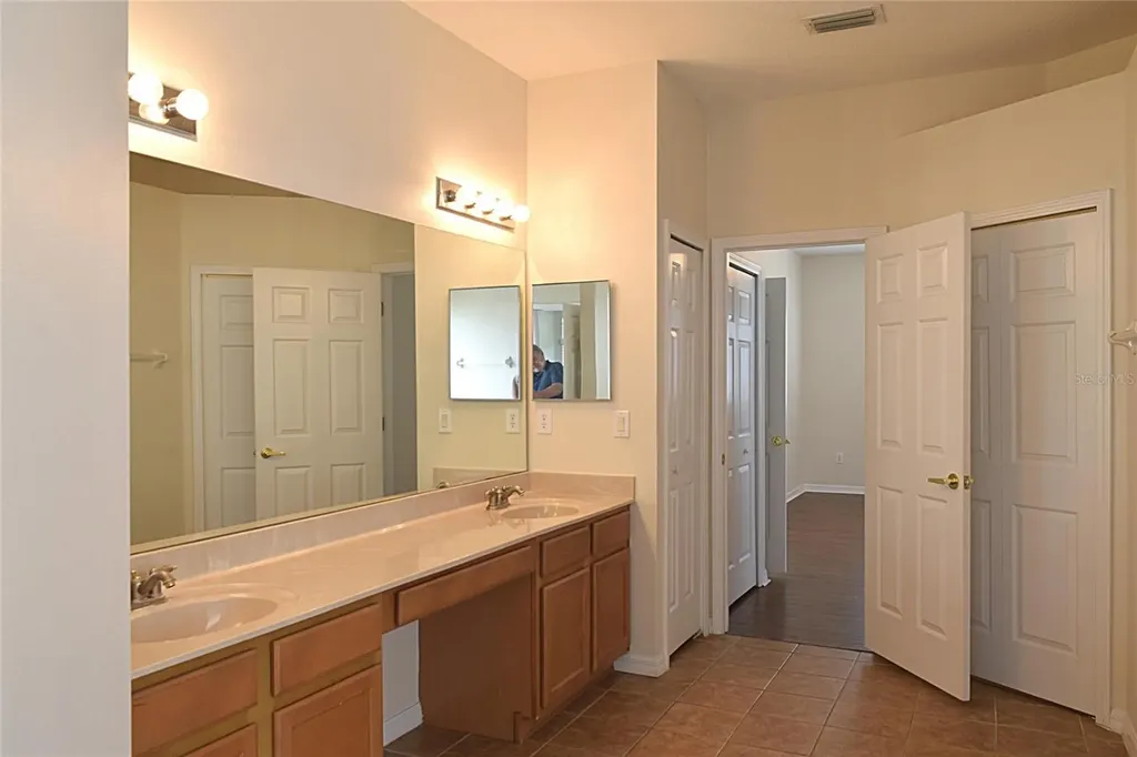 4222 Balington Drive Valrico FL 33596