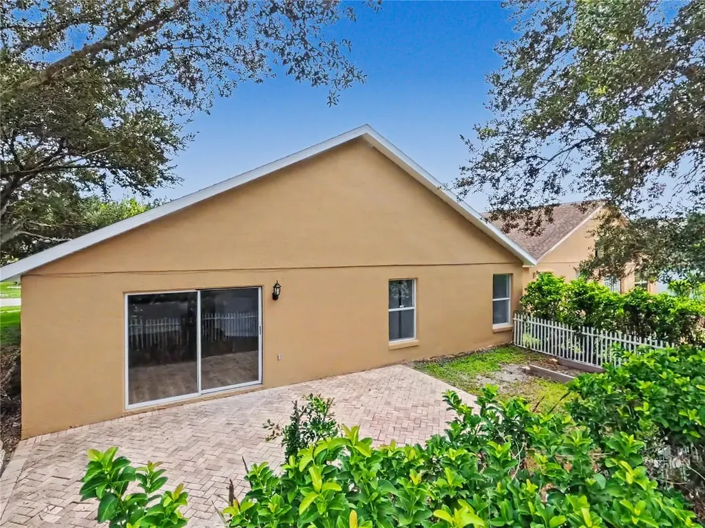 544 Cypress Tree Court Orlando FL 32825