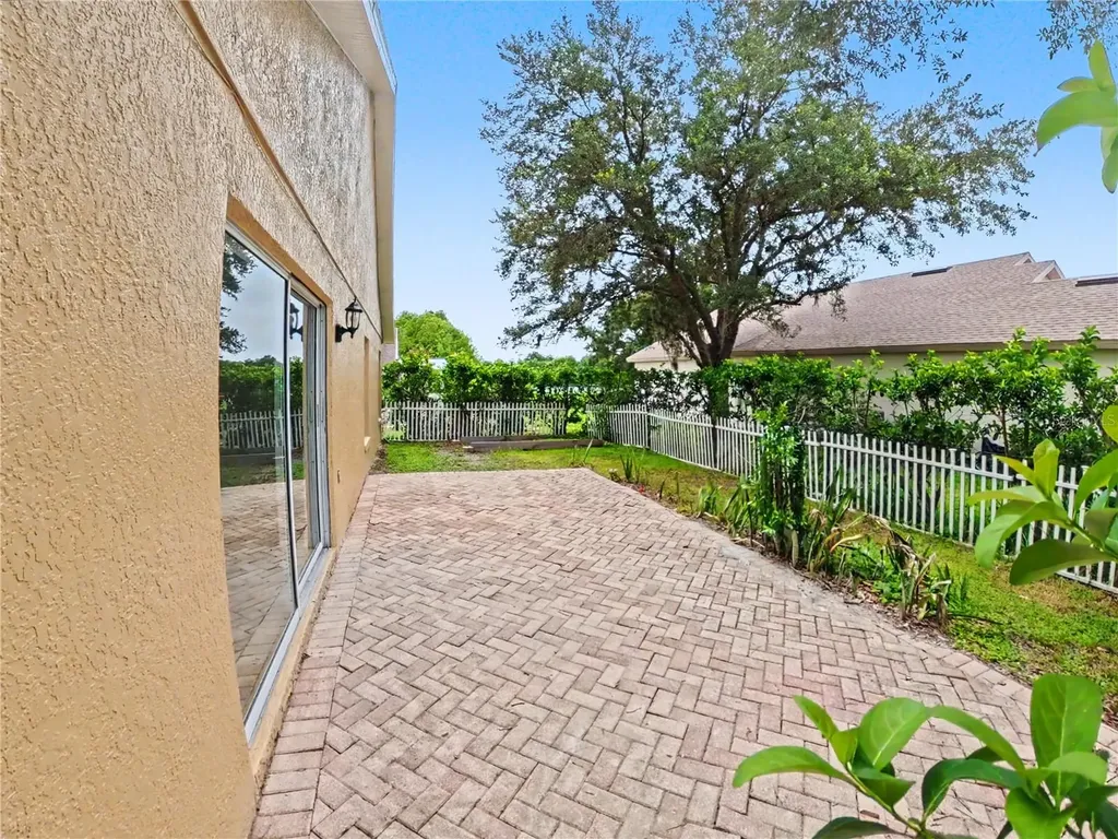 544 Cypress Tree Court Orlando FL 32825