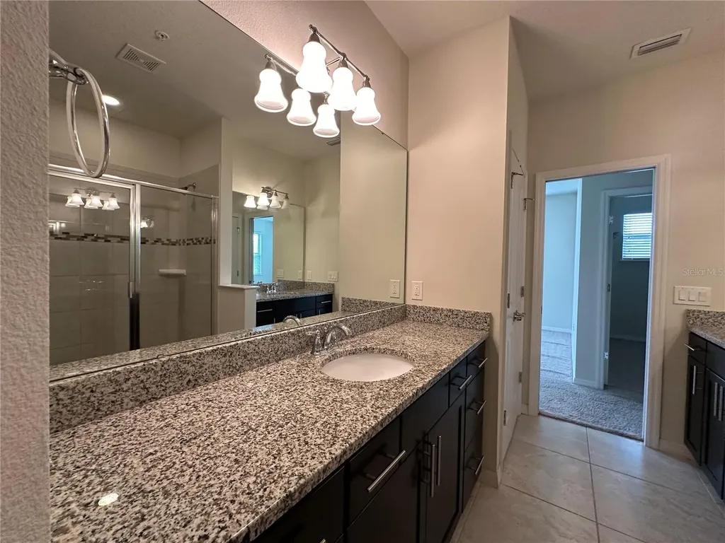 527 Piazza Point Oviedo FL 32765
