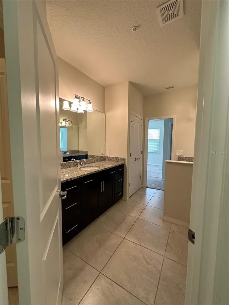 527 Piazza Point Oviedo FL 32765