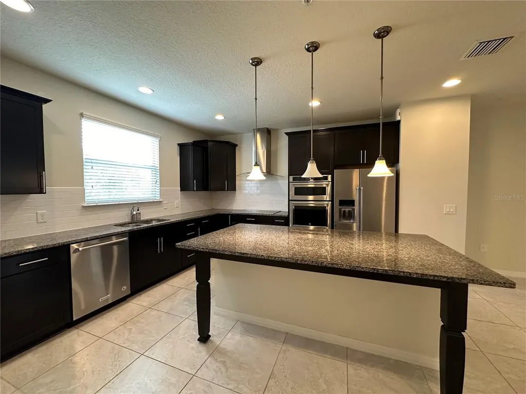 527 Piazza Point Oviedo FL 32765