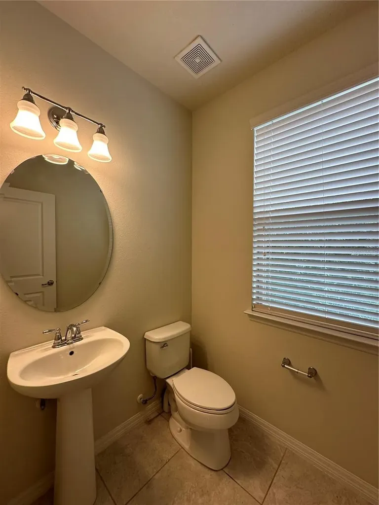527 Piazza Point Oviedo FL 32765