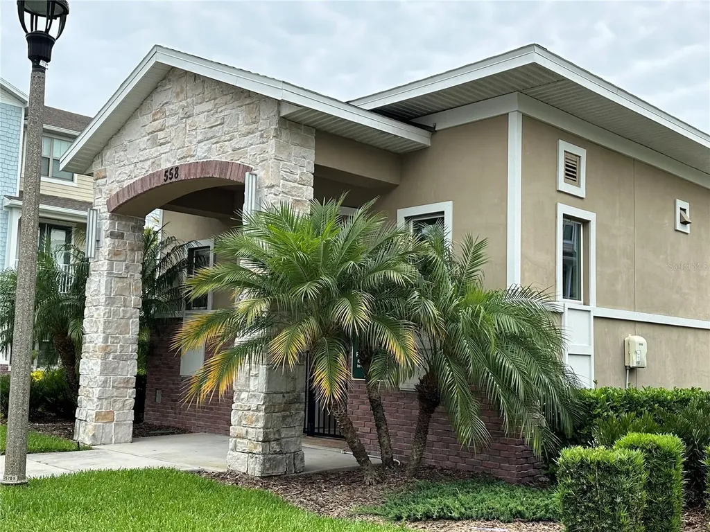527 Piazza Point Oviedo FL 32765