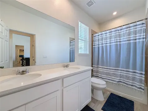 9068 Exploration Avenue Orlando FL 32832