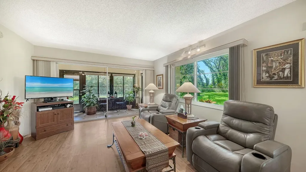 7031 Bright Creek Drive Sarasota FL 34231