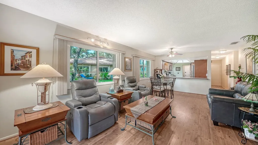 7031 Bright Creek Drive Sarasota FL 34231