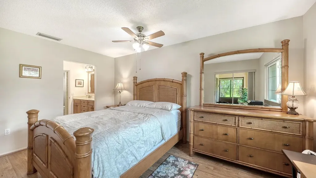 7031 Bright Creek Drive Sarasota FL 34231