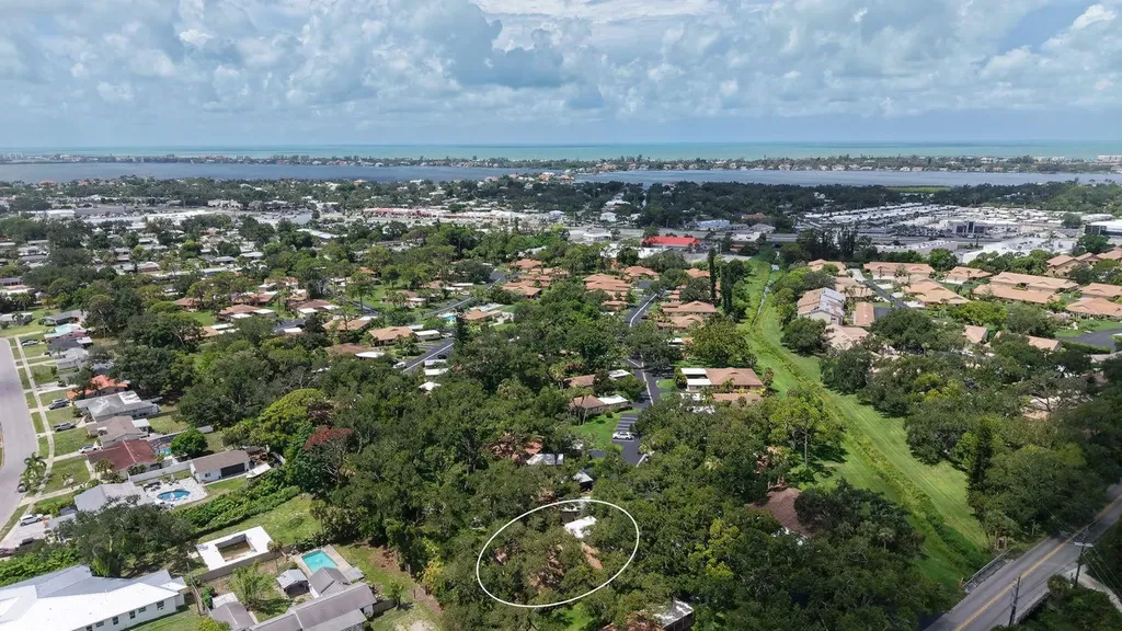 7031 Bright Creek Drive Sarasota FL 34231