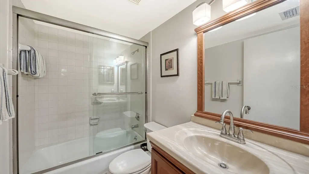 7031 Bright Creek Drive Sarasota FL 34231