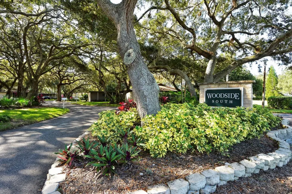 7031 Bright Creek Drive Sarasota FL 34231