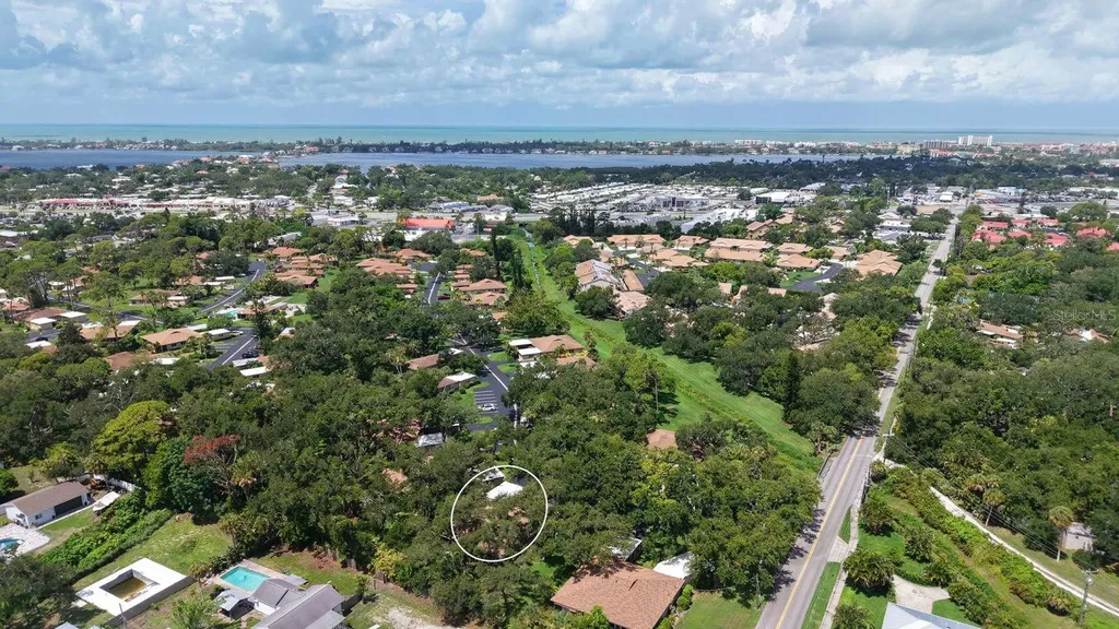 7031 Bright Creek Drive Sarasota FL 34231