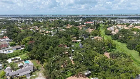 7031 Bright Creek Drive Sarasota FL 34231