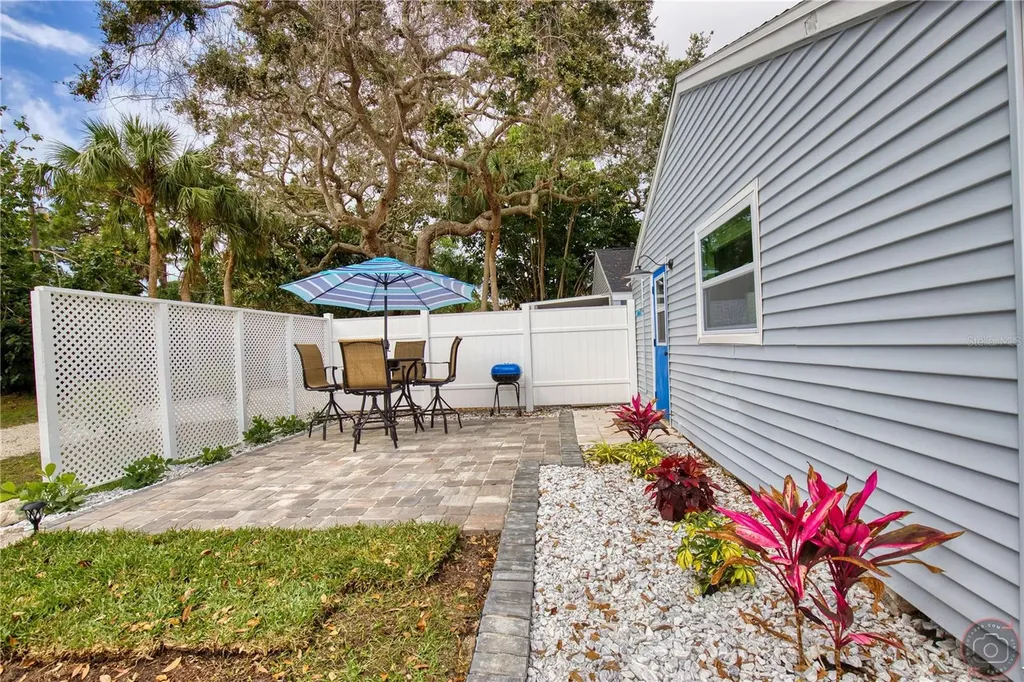 5042 Linda Street Venice FL 34293