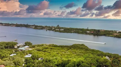 5042 Linda Street Venice FL 34293