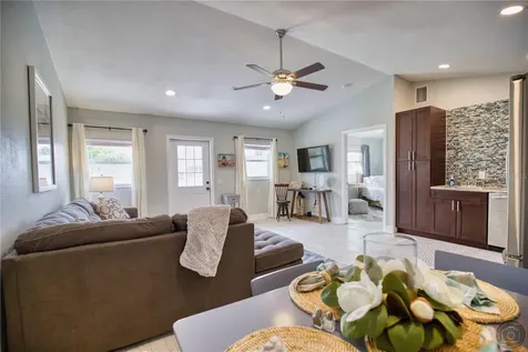 5042 Linda Street Venice FL 34293
