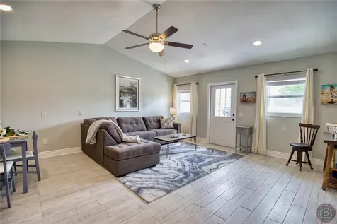 5042 Linda Street Venice FL 34293