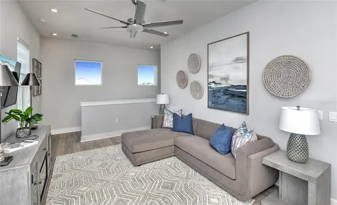 10504 Pearson Avenue Orlando FL 32827