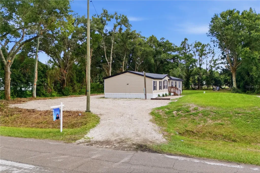 8726 N Meadowview Circle Tampa FL 33625