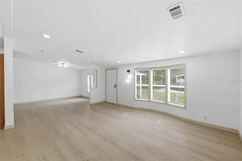 8726 N Meadowview Circle Tampa FL 33625