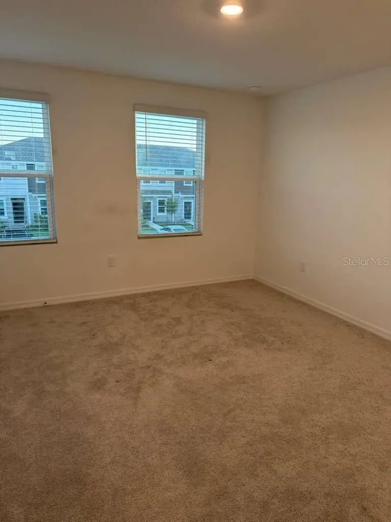 3184 Skyline Loop Poinciana FL 34758