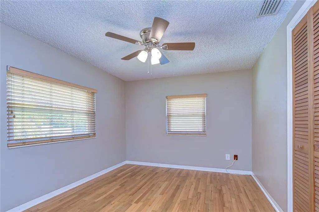 5381 43rd Avenue N St Petersburg FL 33709