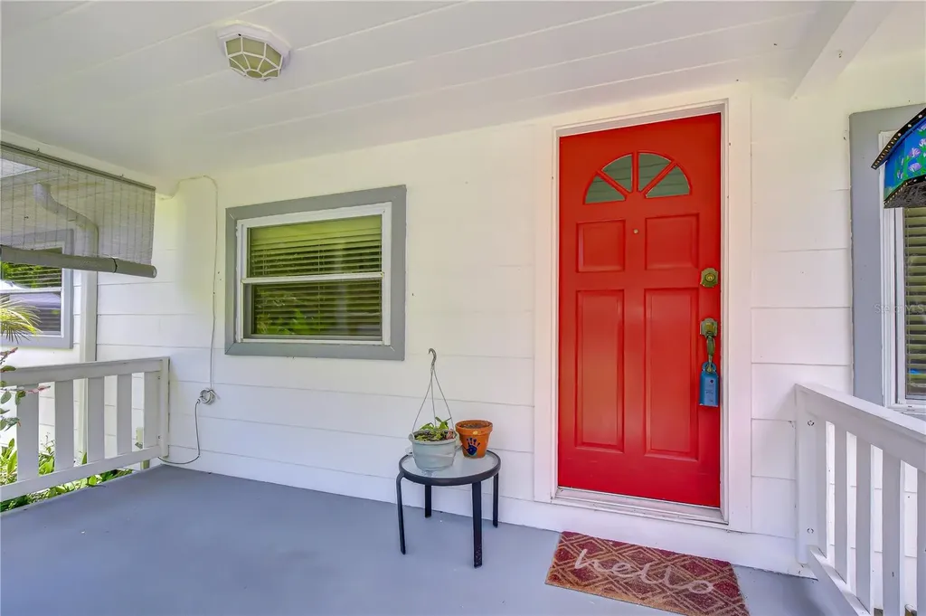 5381 43rd Avenue N St Petersburg FL 33709