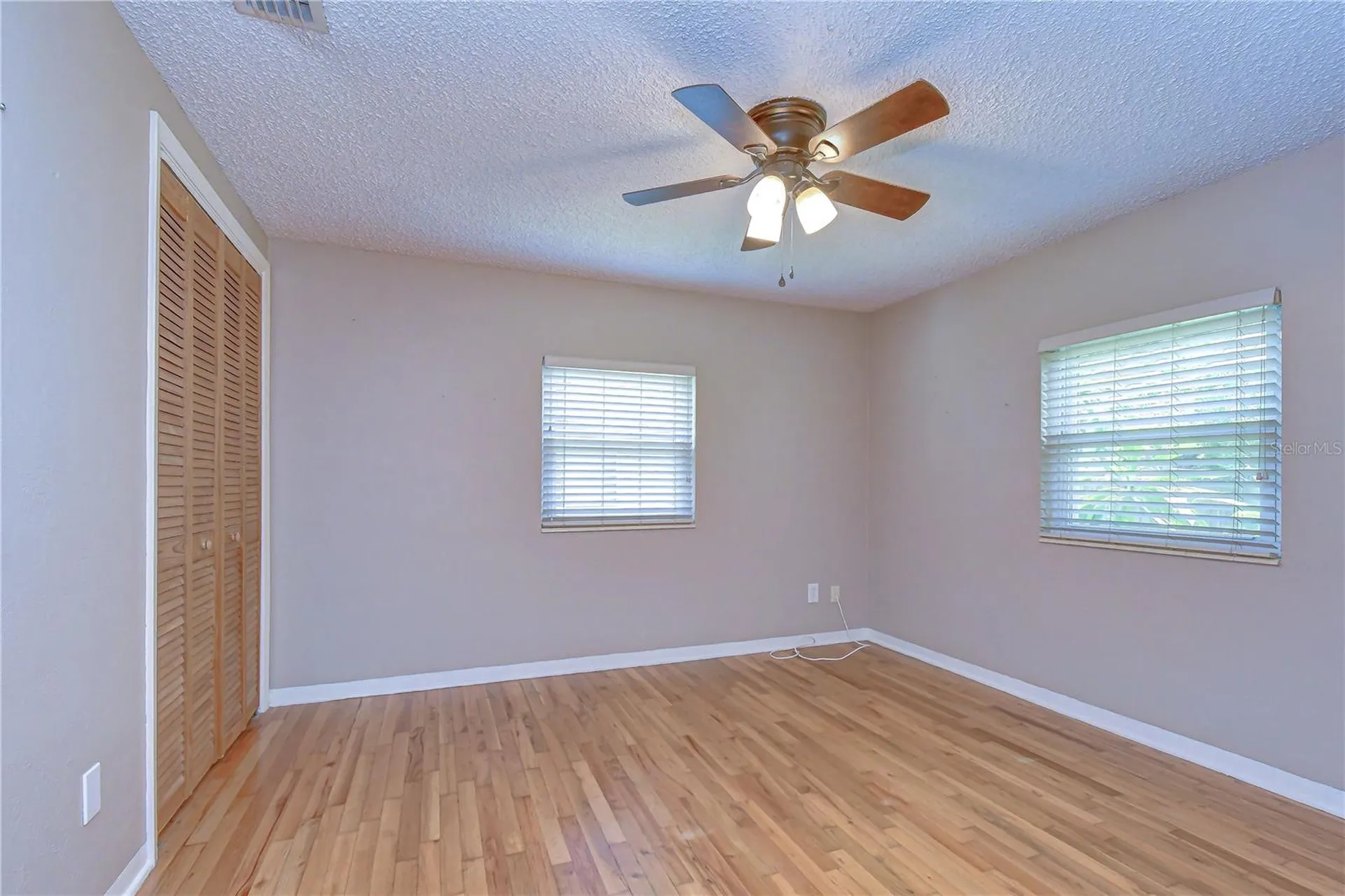 5381 43rd Avenue N St Petersburg FL 33709