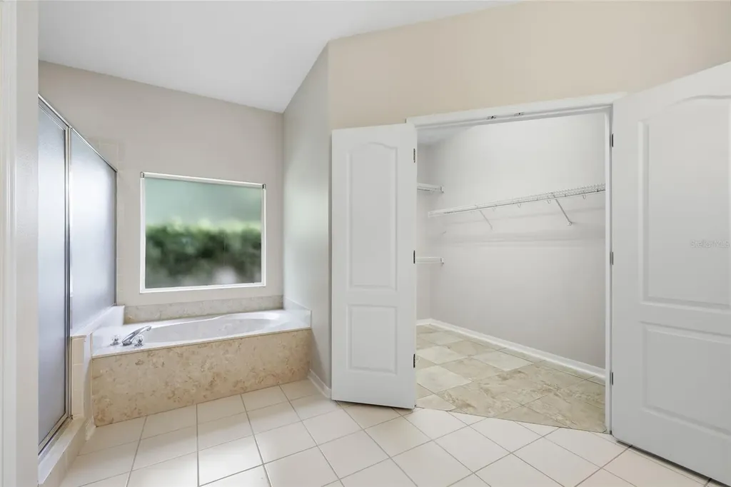 10125 Foxhurst Court Orlando FL 32836