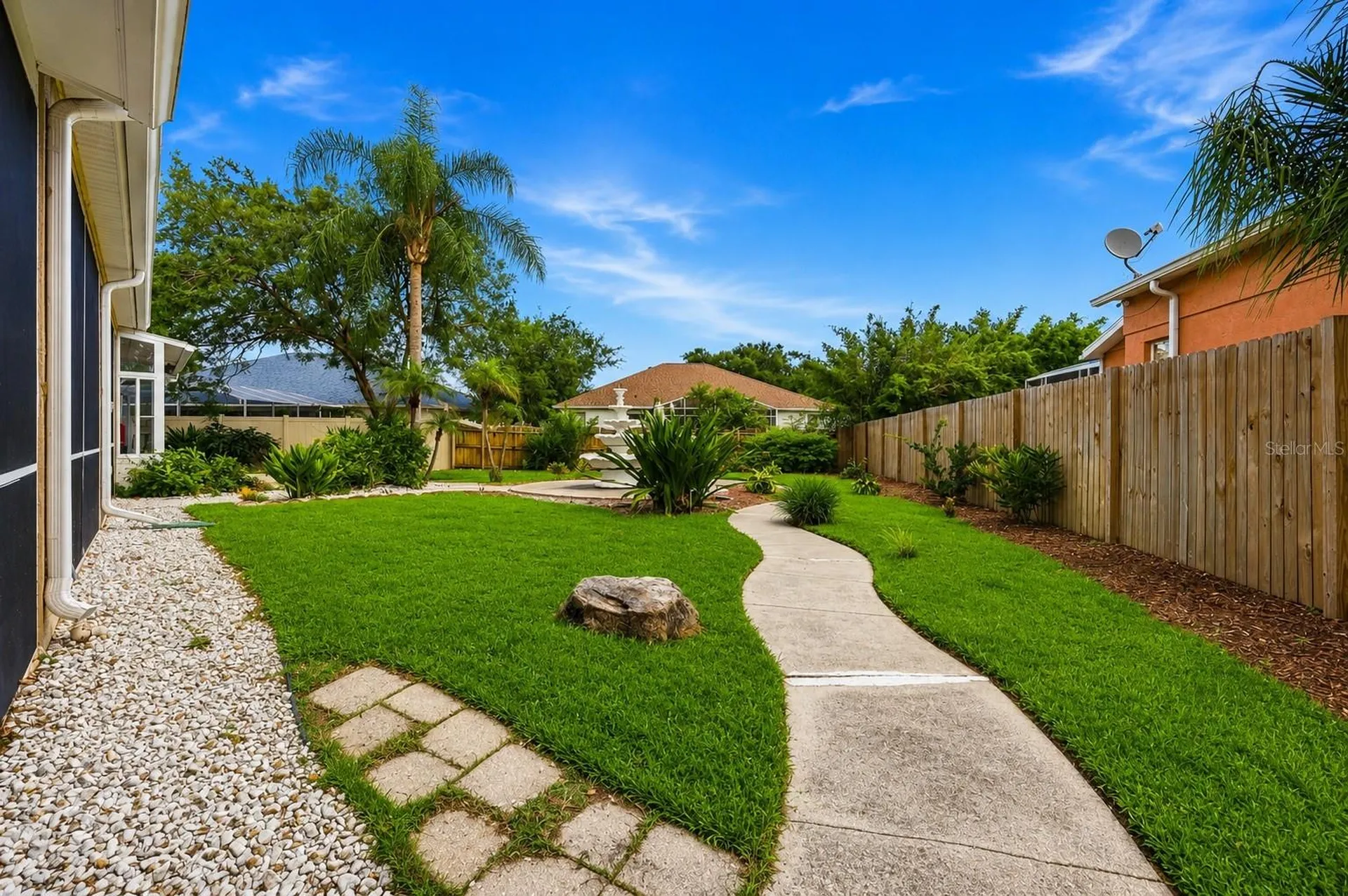 10125 Foxhurst Court Orlando FL 32836