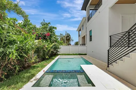 208 Chippewa Avenue Tampa FL 33606