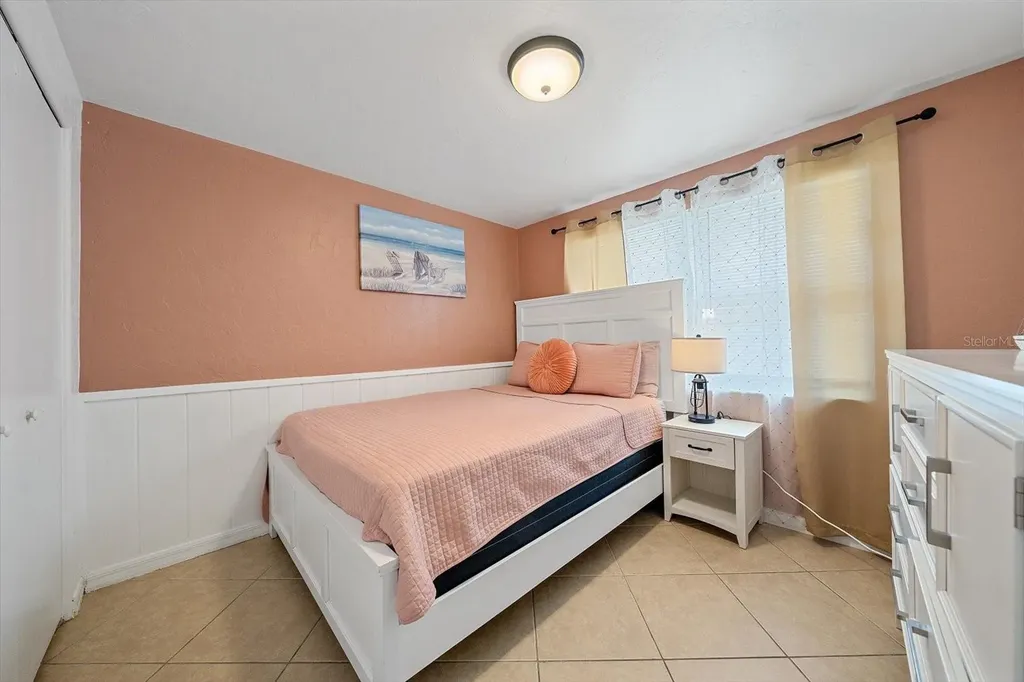 2135 Lee Lane Sarasota FL 34231