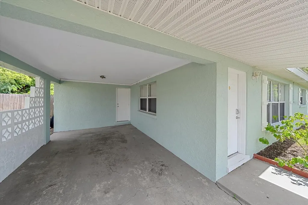 2135 Lee Lane Sarasota FL 34231