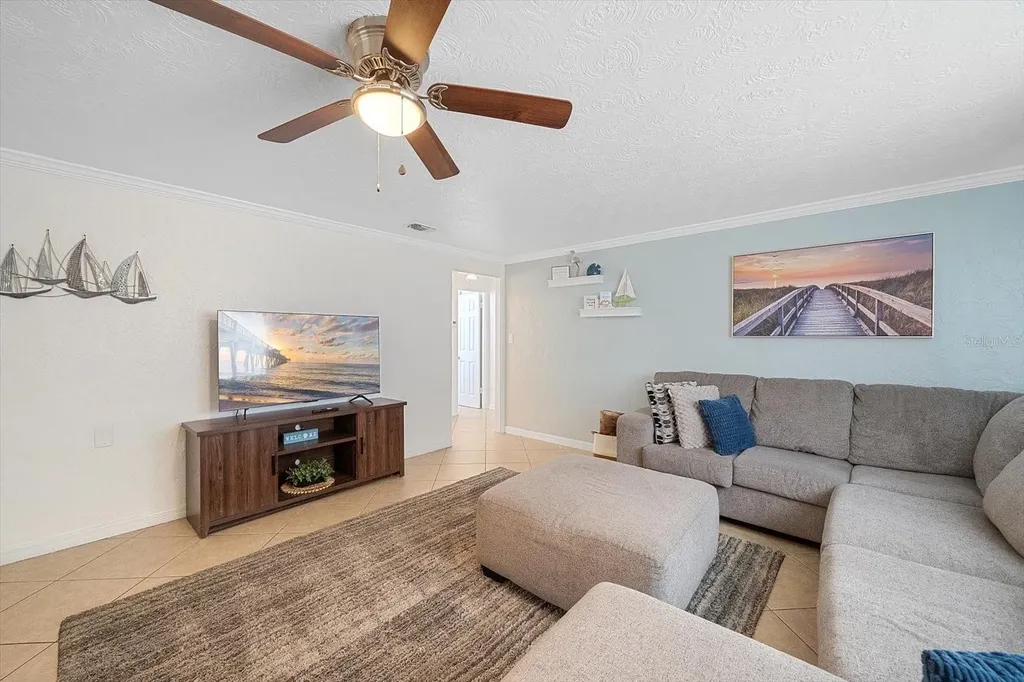2135 Lee Lane Sarasota FL 34231