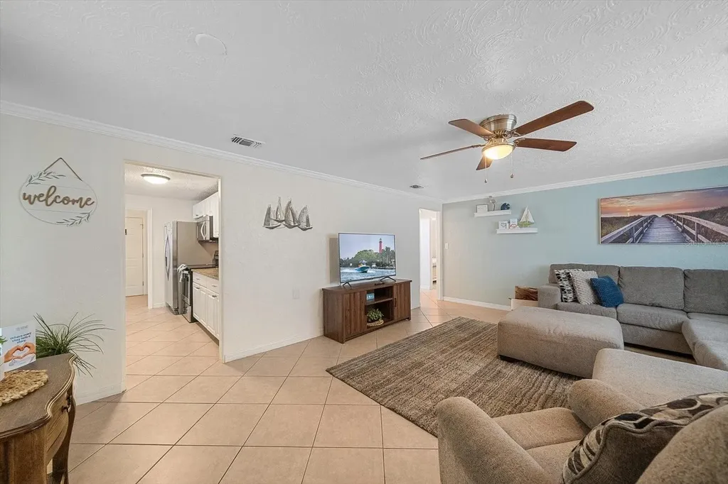 2135 Lee Lane Sarasota FL 34231
