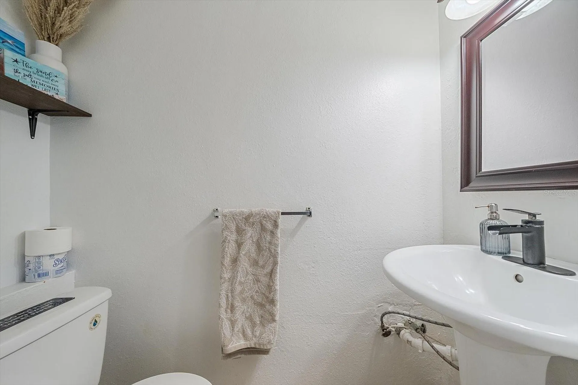 2135 Lee Lane Sarasota FL 34231