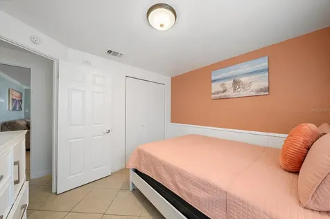 2135 Lee Lane Sarasota FL 34231