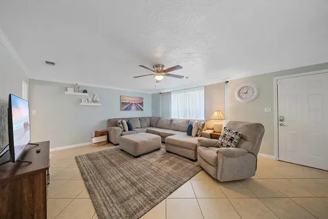 2135 Lee Lane Sarasota FL 34231