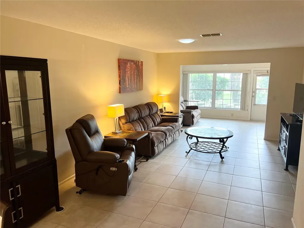 2297 Lark Circle E Palm Harbor FL 34684