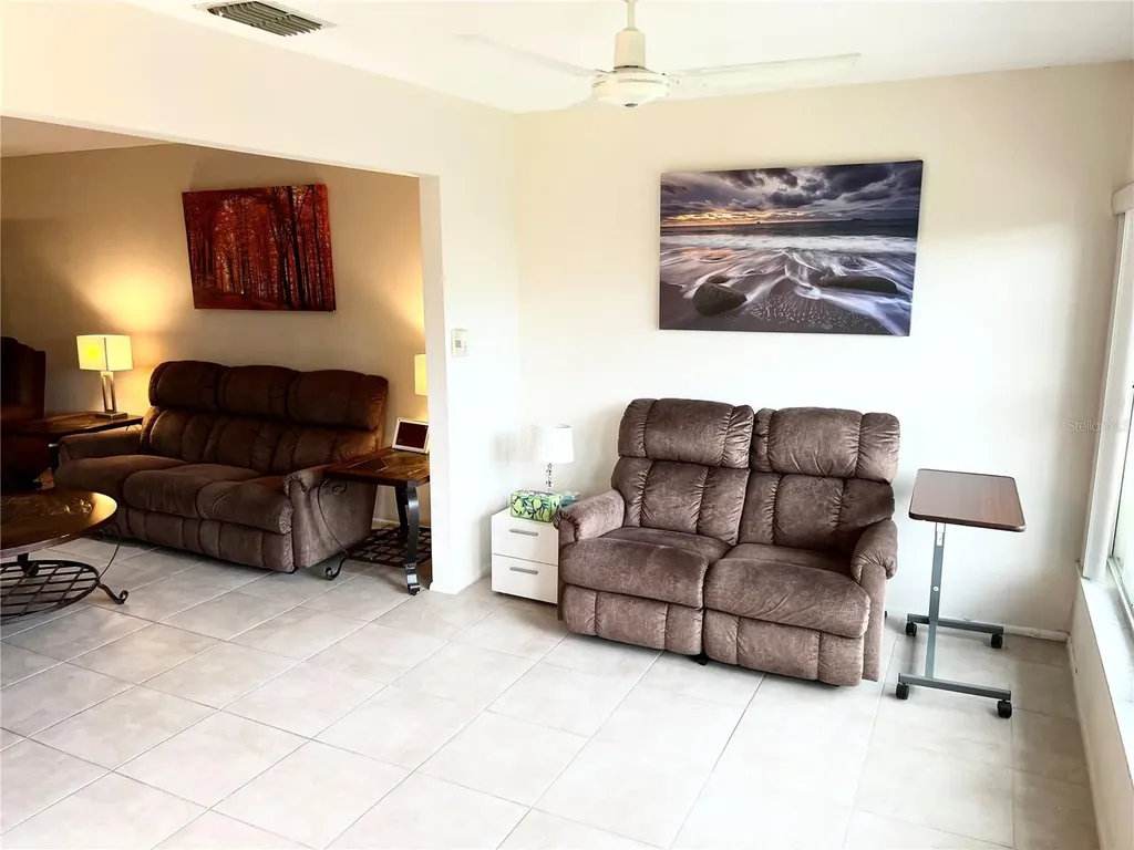 2297 Lark Circle E Palm Harbor FL 34684